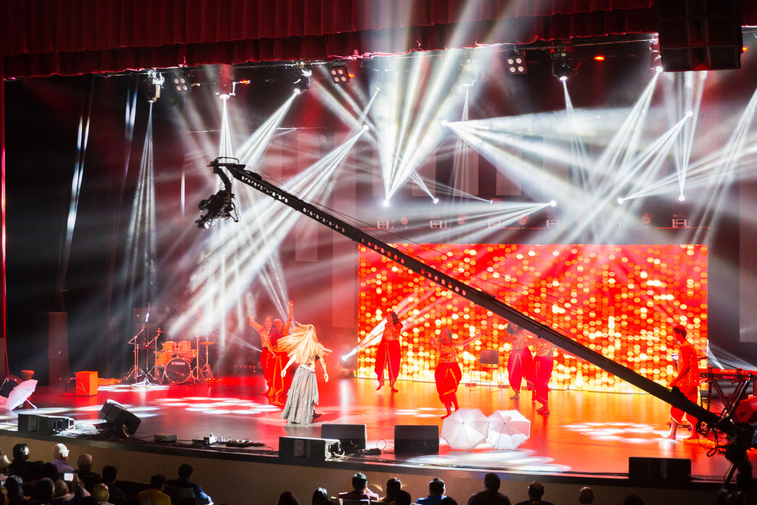 How to Use Color Theory in Event Lighting